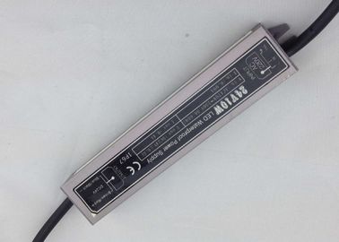 एसी 90 - 130V 10W सीसीटीवी एलईडी स्ट्रिप्स के लिए लगातार वोल्टेज एलईडी बिजली की आपूर्ति ट्रांसफार्मर