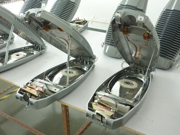 3 साल की वारंटी Meanwell 100W एलईडी स्ट्रीट लाइट 120 डिग्री बीम कोण