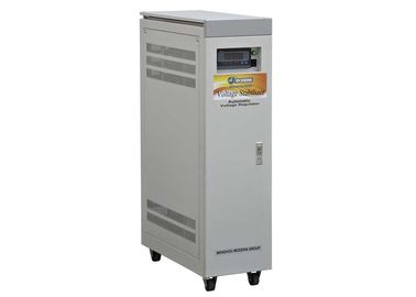 पूरे घर में 50 केवीए DBW IP20 स्वचालित वोल्ट नियामक 220V एसी पावर स्थिरता